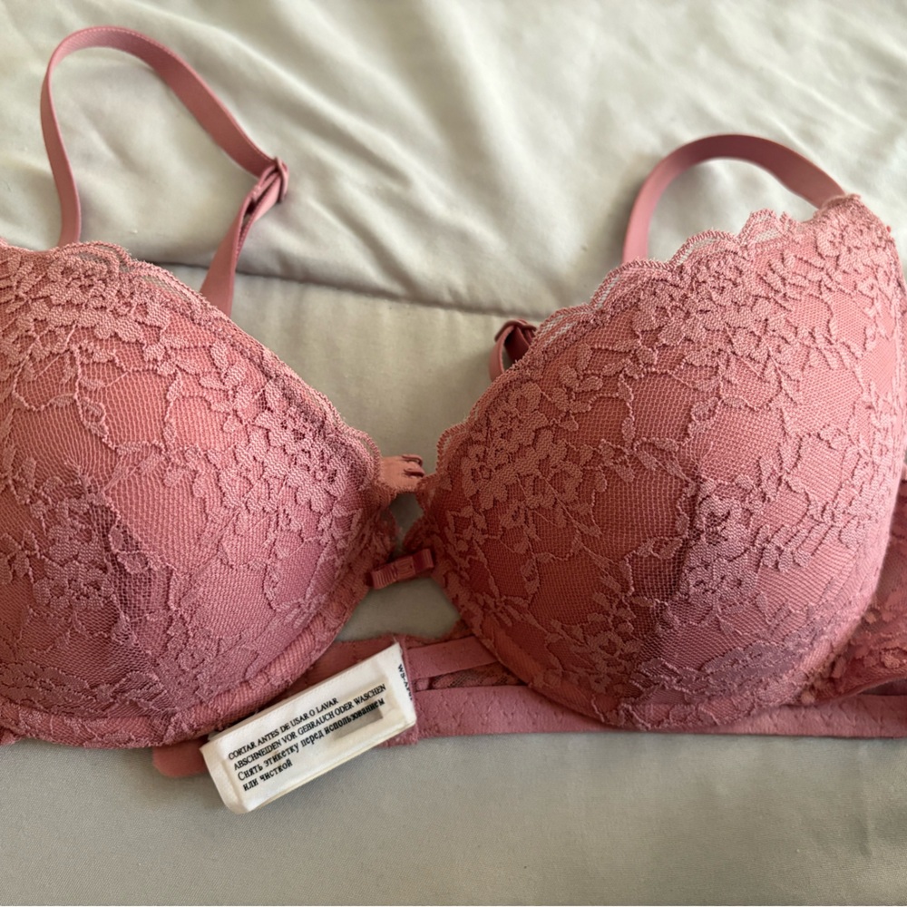 Pink Floral Embossed Bra with Padded Cups women’secret